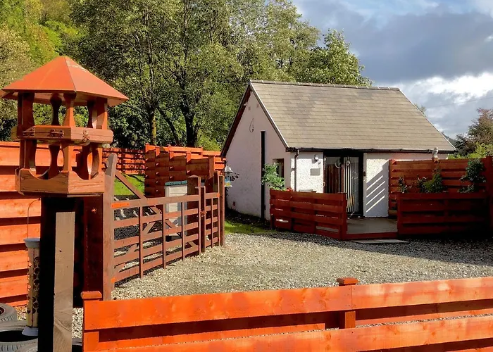 The Wee Ludging Cottage, Rashfield, By Dunoon